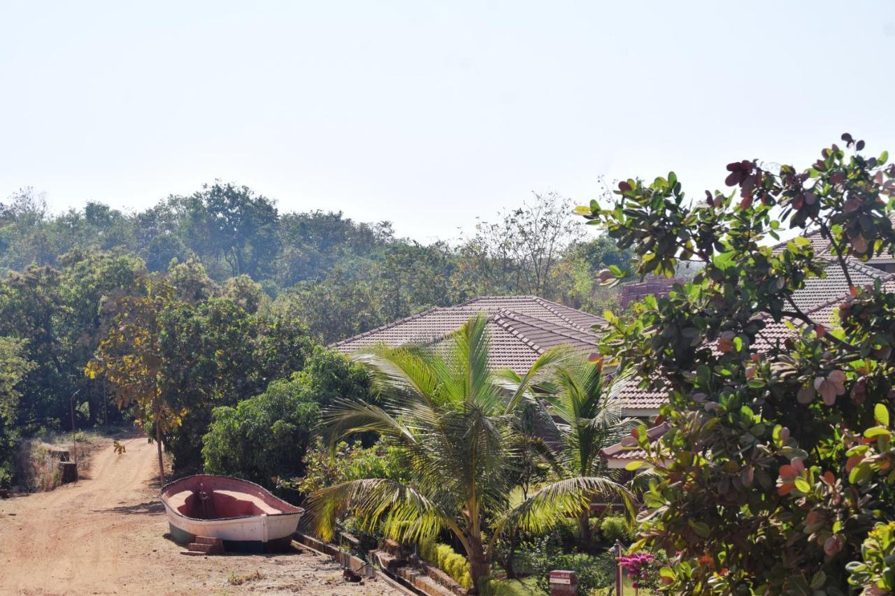 Regenta Resort Mango Village Guhagar Kudān Exterior foto